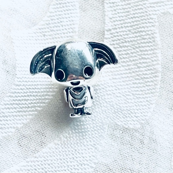 🧙‍♂️ NWOT Dobby The Free Elf – Harry Potter Charm ✨ - Picture 8 of 9